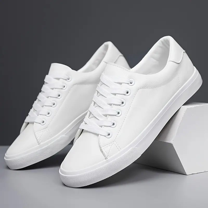 Ultra-Comfortable Classic Mens Sneakers